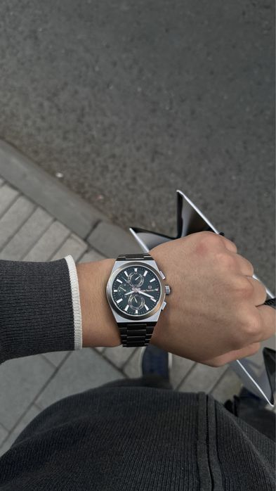 Чacы Sergio Tacchini