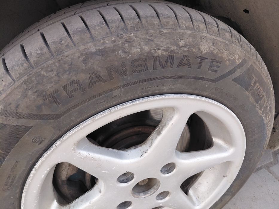 Продам шины пару на 15