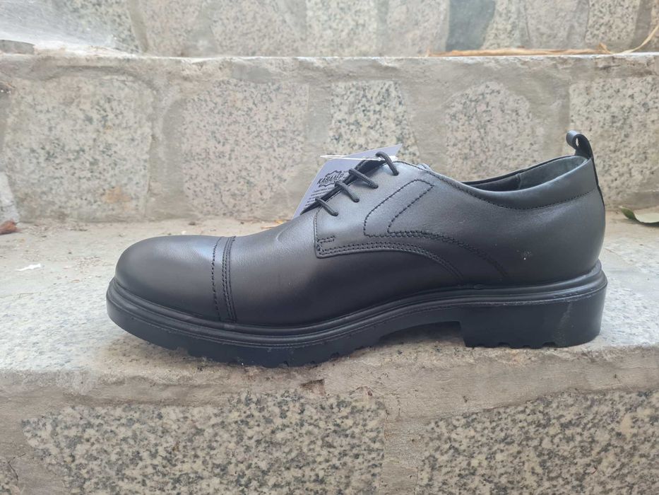 Мъжки ниски обувки от естествена кожа