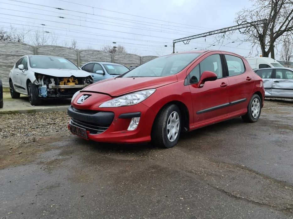 Dezmembrez Peugeot 308 1.6 HDi 109 CP an 2009 cod motor 9HZ