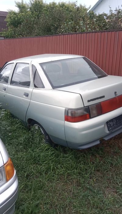 Продам 2110 в аварийной состоянии