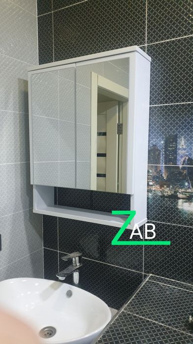 Шкаф навесной для ванной комнаты.