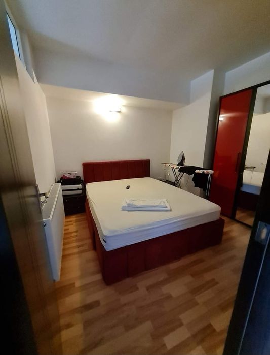 Apartament 3 camere etaj 4