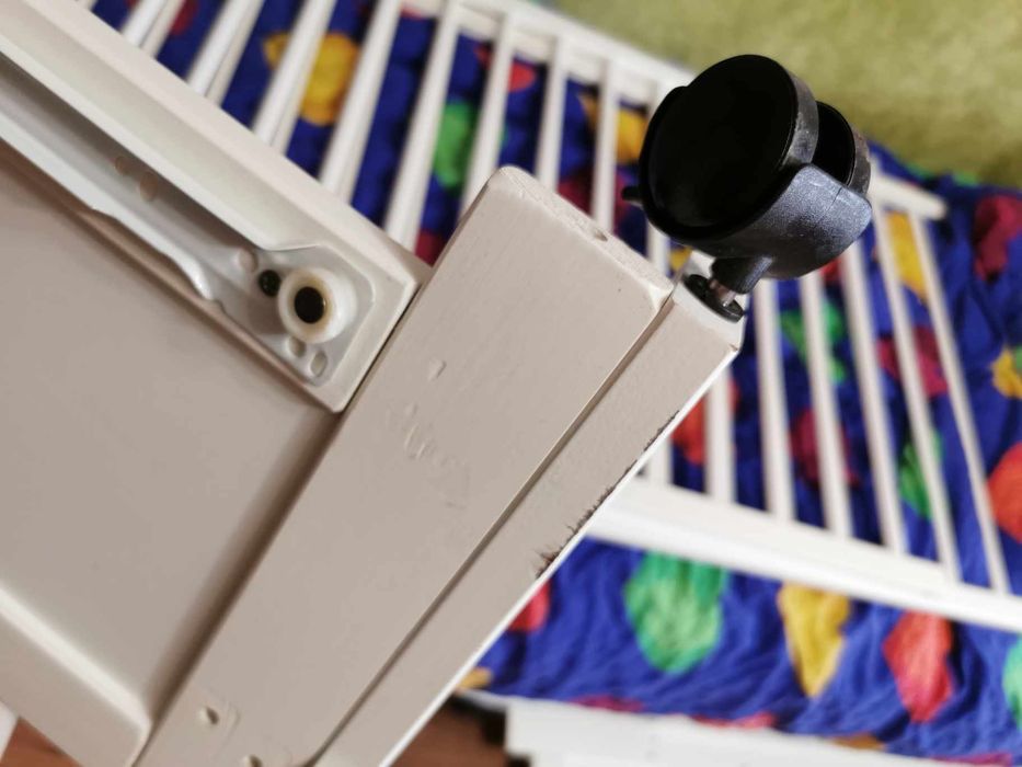 Pat bebe BabyNeeds Jas, din lemn, suport pentru baldachin