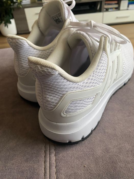 adidas маратонки