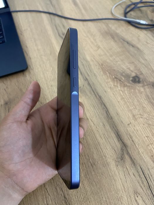 Samsung a35 5g в идеальном состоянии