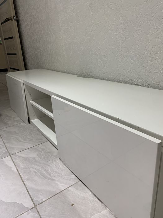 Тумбочка под телевизор