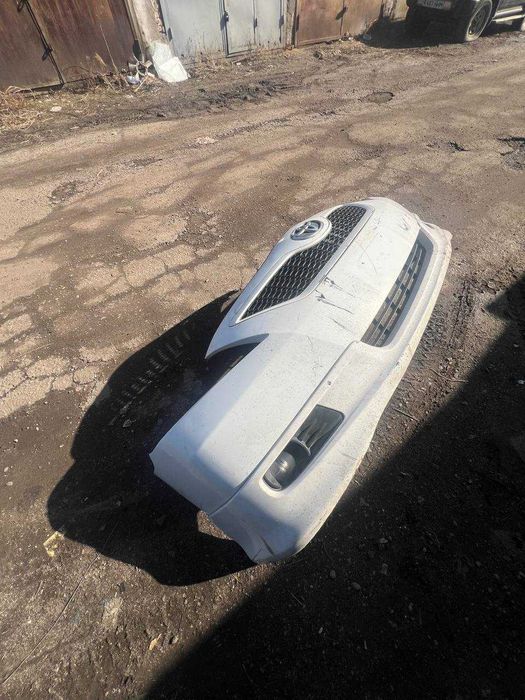 Бампер передний на тойоту камри 40 SE