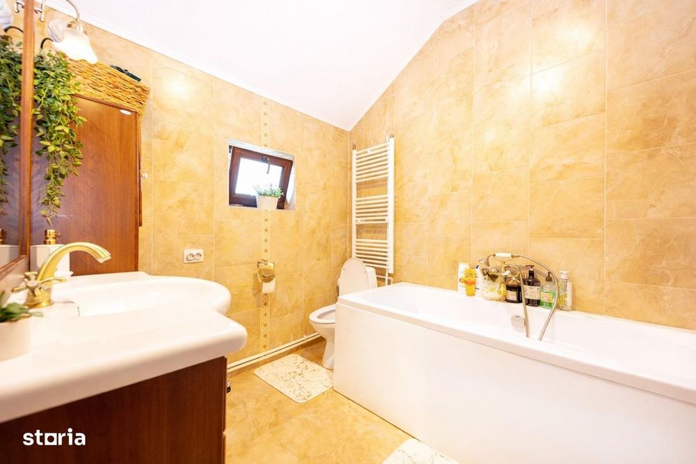 Vila single 4 camere  2 bai S =  193 mp + teren 500 mp Valea Lupului