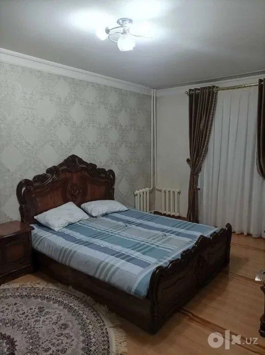 Квартира на Караташ -колледж Бенькова 3/1/4 общ пл 80м ,балкон 2*6