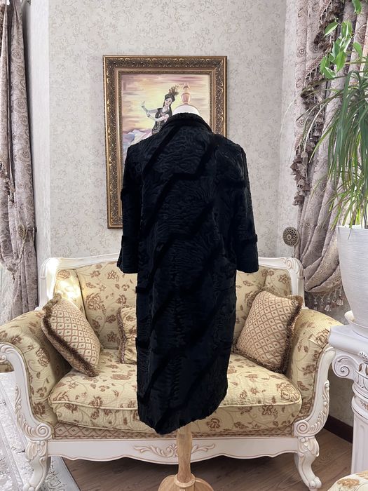 Продам шубу каракуль