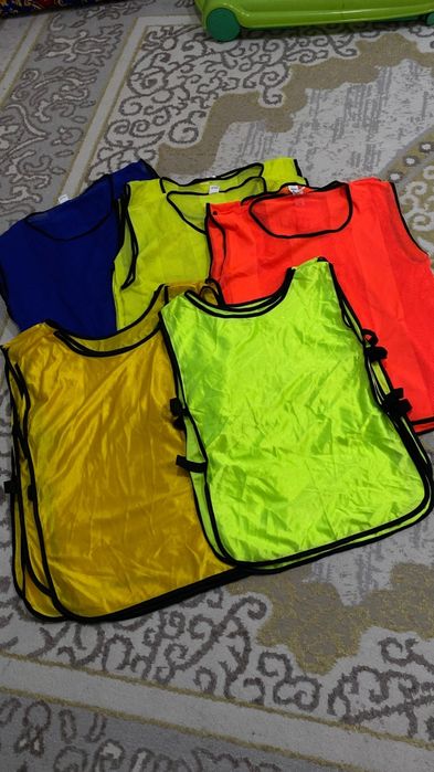 Накидки,манишки фудбольная