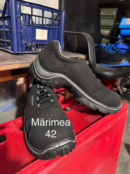 Papuci uvex  modele diferite