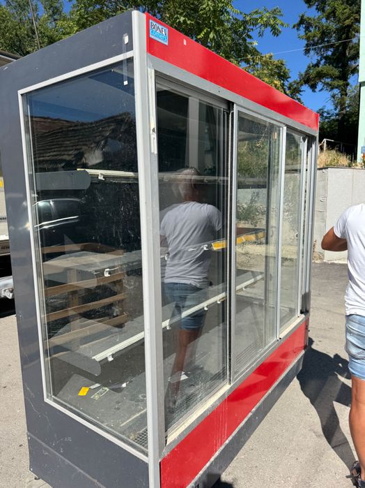 Хладилна Витрина