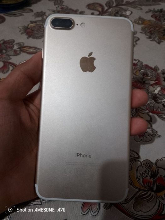 Iphone 7 plus lar