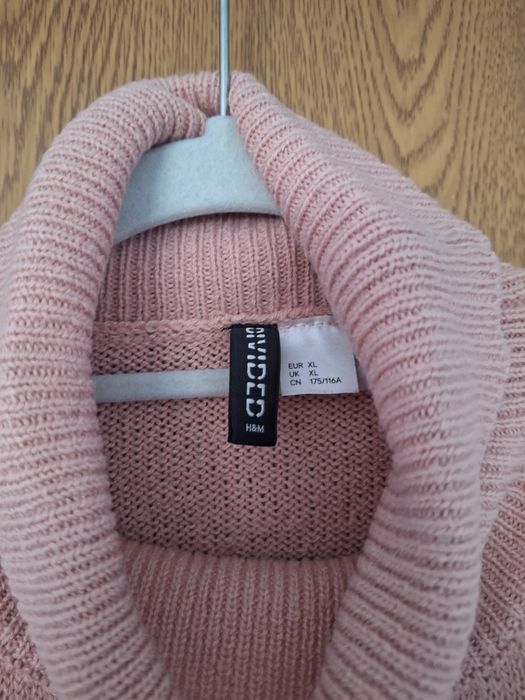 Pulover roz marimea L/XL H&M