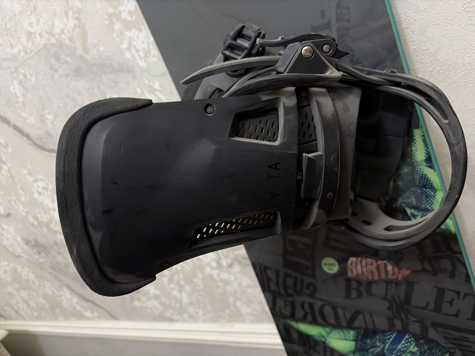 Сноуборд в комплекте Burton