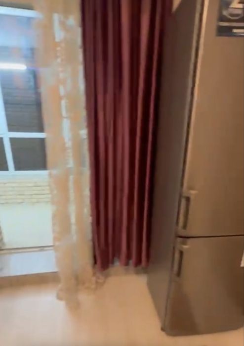 Продам велюровые шторы.