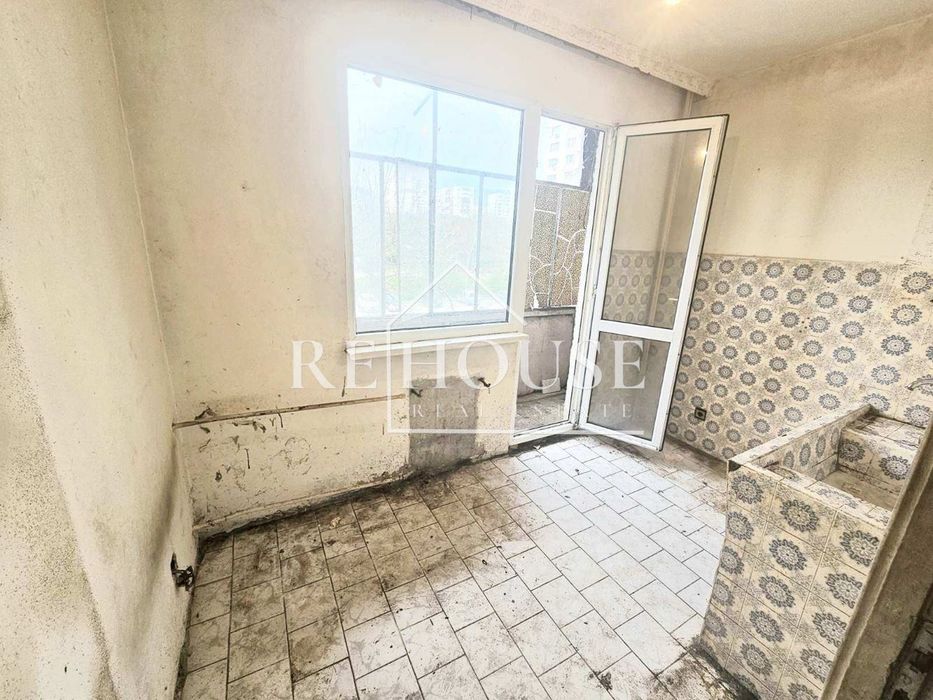 Продава се Тристаен апартамент в Варна, Младост 1 - 65 кв.м за 1739 €/кв.м - Снимка #5