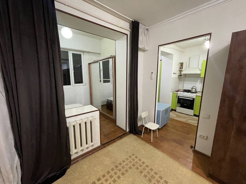 Чиланзар 26 квартал 1/5/5 Кирпичный дом, балкон 2*6,площадь 42 кв.м