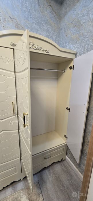 Mebel shkaf sotiladi