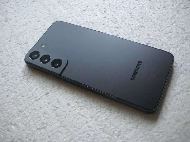 Samsung Galaxy J3, S5, S10e, S22