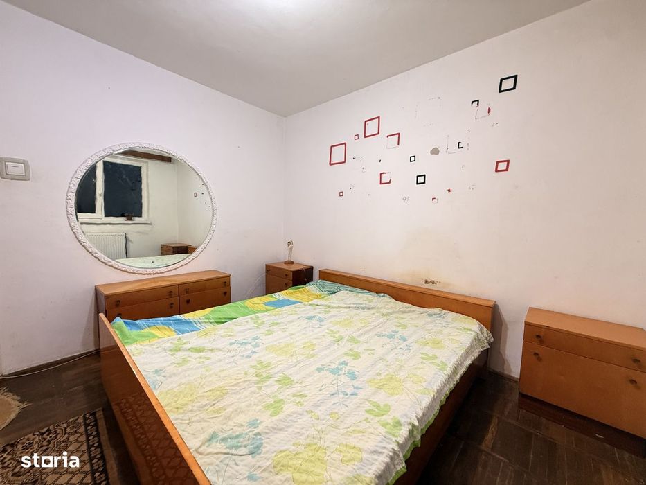 Ap. 2 camere , decomandat , cu centrala proprie - Medicina
