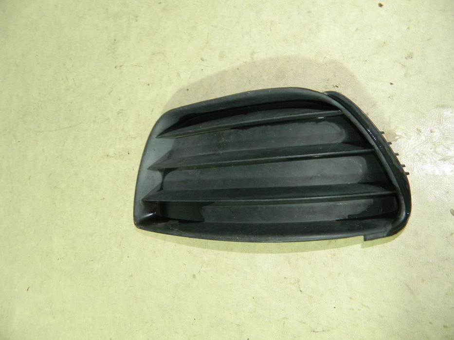 Grila bara fata partea dreapta, Fiat Punto, 2003, 2004, 2005, 2006,, 735320944