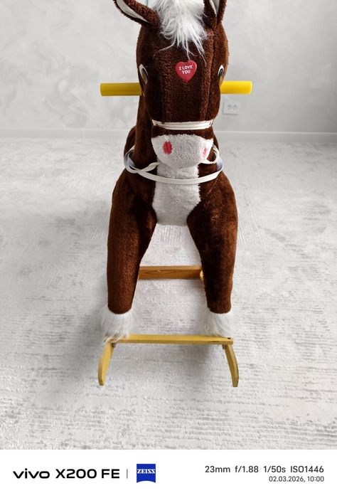 Продам лошадку детскую до 9лет