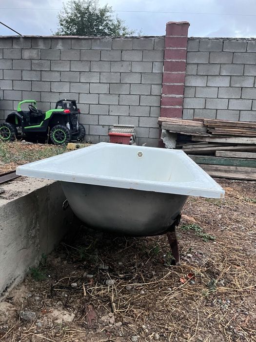 Продам ванну в хорошем состоянии