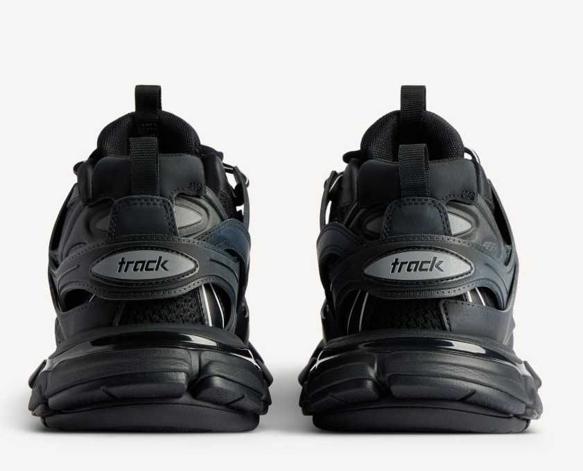 Balenciaga Track 2.0 Black