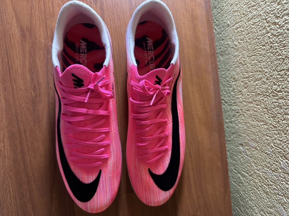 Професионални бутонки nike air zoom