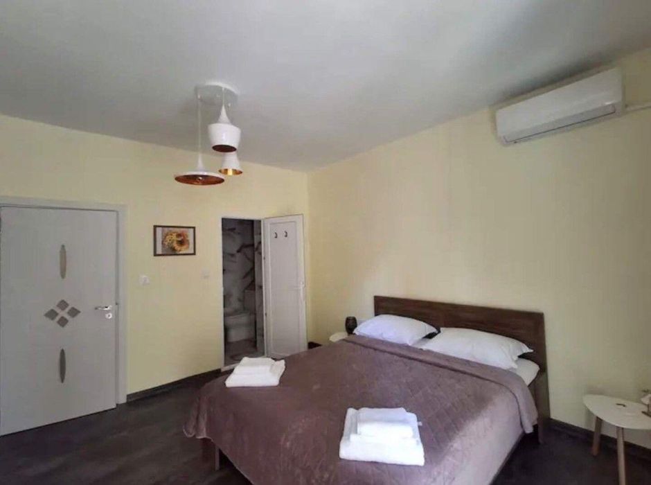 Дава се под наем Тристаен апартамент в София, Център - 89 кв.м за 797.64 € - Снимка #4