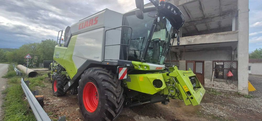 Prestari servicii agricole recoltat cereale si furaje