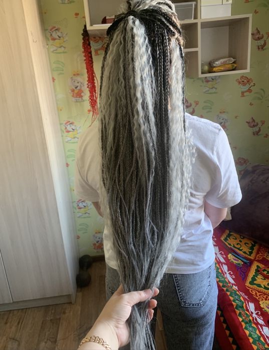 Афрокосы, афролоконы, дреды, плетение