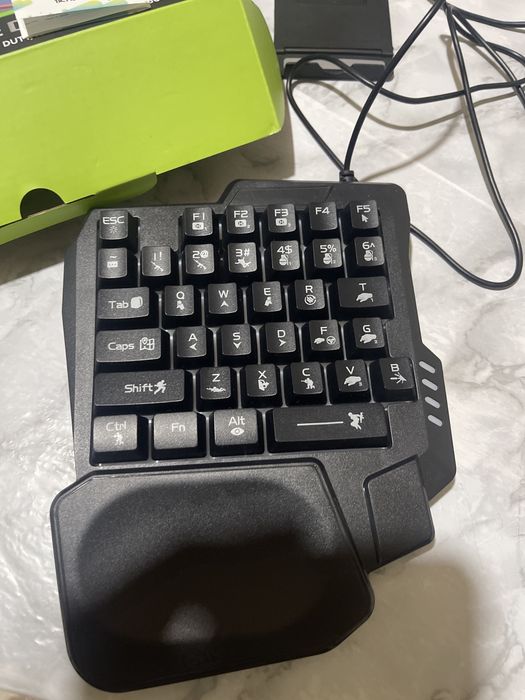 Продаю гейымпад для игр