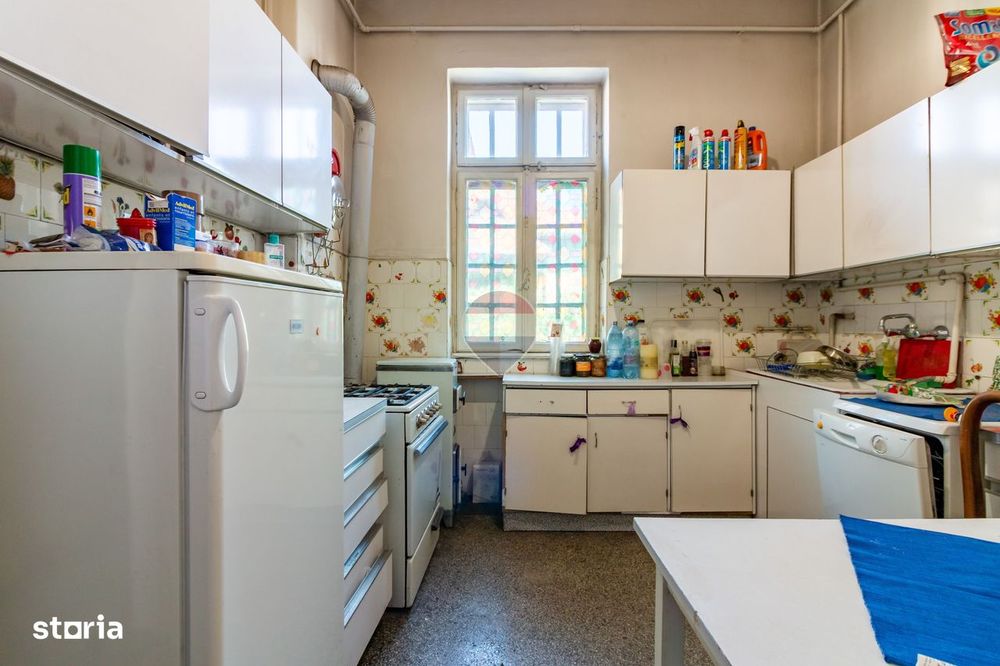Casă / Vilă cu 7 camere de vanzare în zona Kiseleff, teren 246 mp