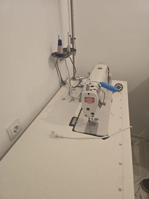 Швейный машина продам