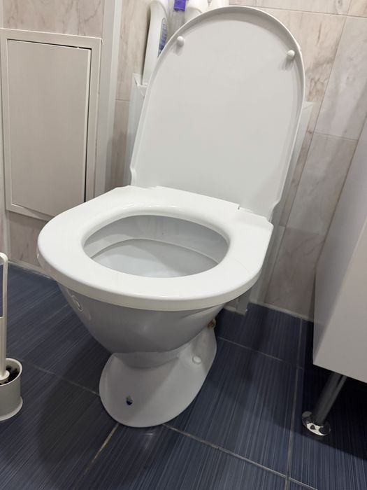 Унитаз           .