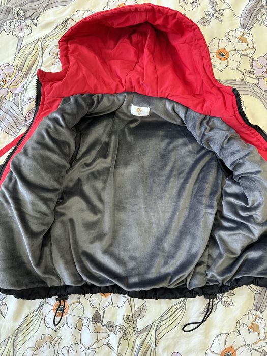 Продам куртку на мальчика