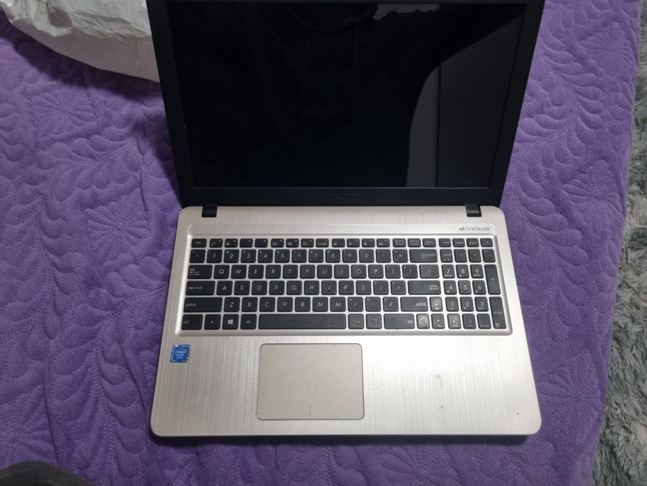 Laptop Asus x540 M