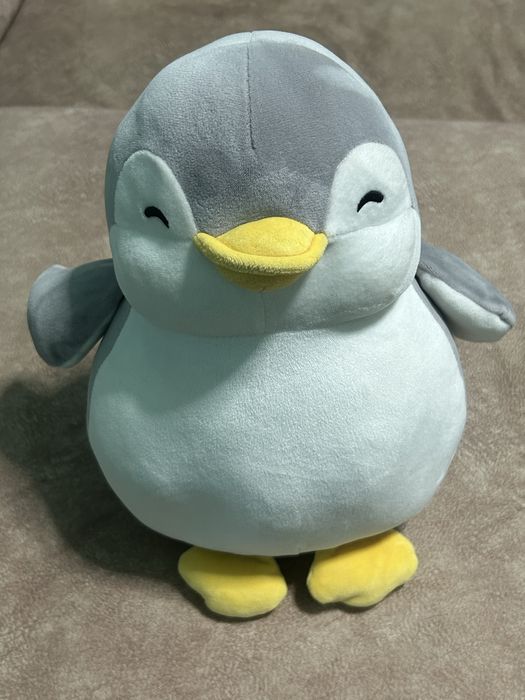 Мягкая игрушка пингвина