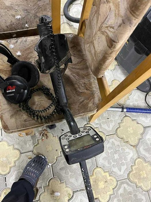 Продам металлоискатель