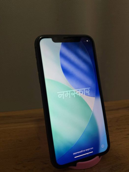 iPhone 11 в хорошем состоянии