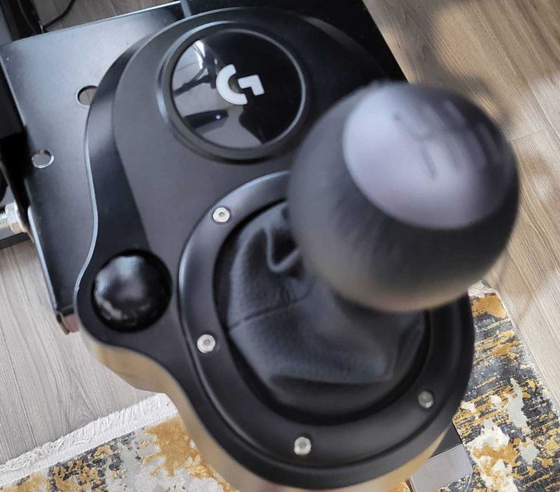 Volan Logitech G923 (PS4/PS5/PC) + Schimbător de viteze - Setup Complet