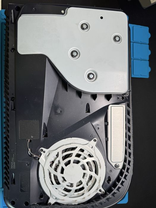 Asamblare/Reparații pentru PC-uri, Laptopuri și Console