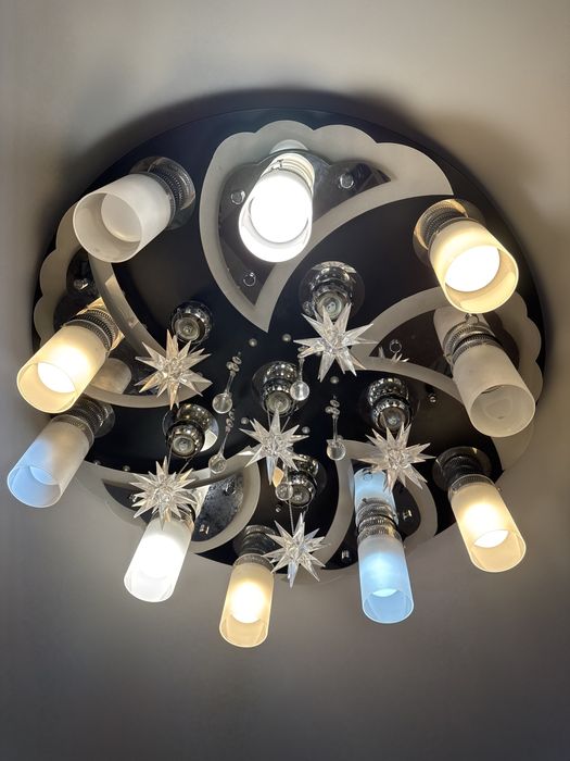 Продам люстру, полностью рабочая