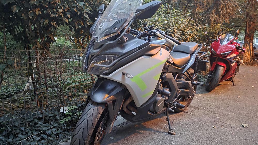 CF Moto 650 GT  2023