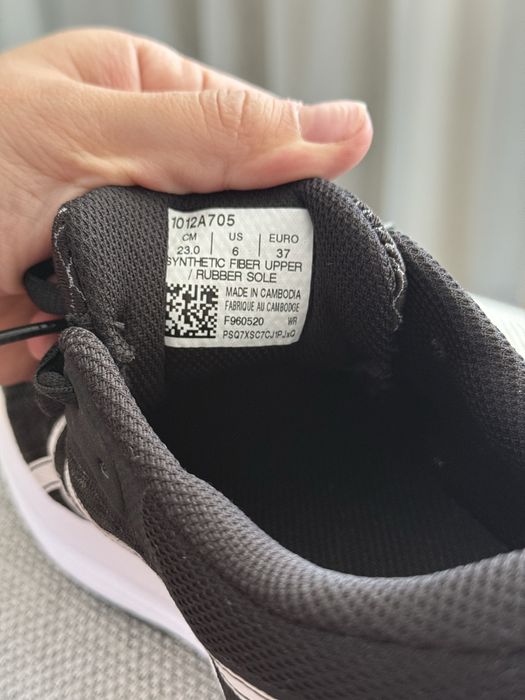 кроссовки asics оригинал