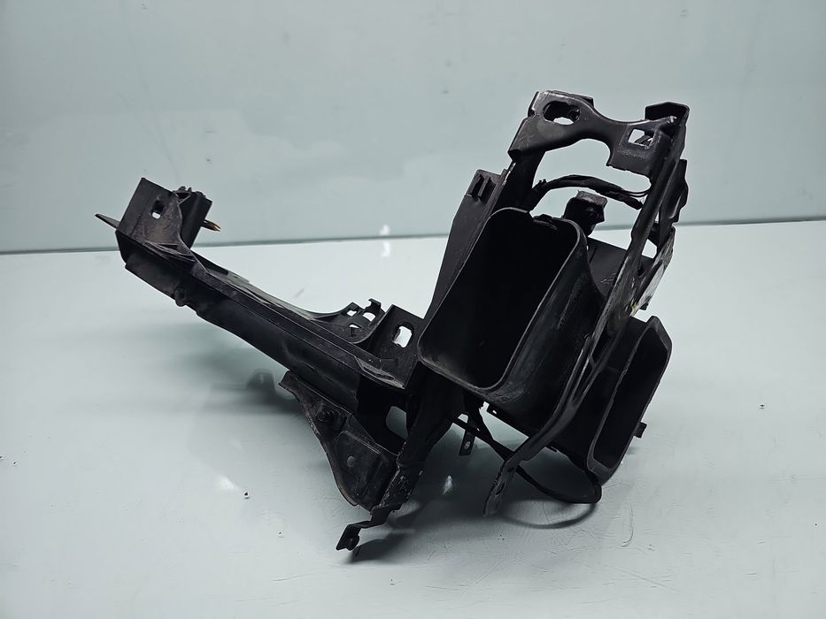 Suport far stanga Bmw 5 Touring (F11) [Fabr 2011-2016] Break 7200793-0